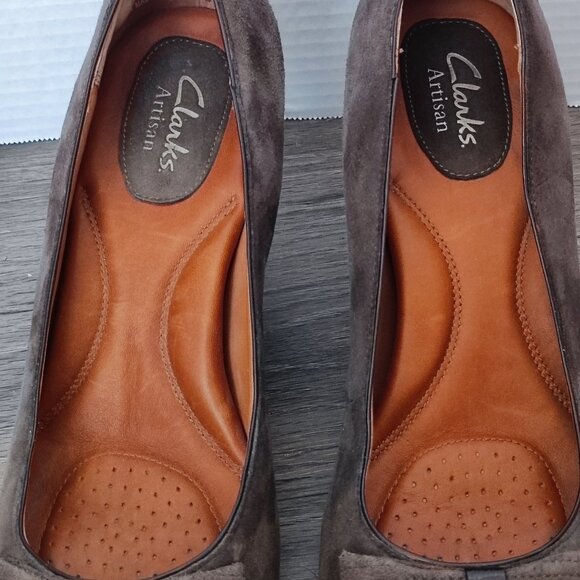 Clarks Artisan Bristol bow brown suede heel women's size 8.5 M - Picture 9 of 13